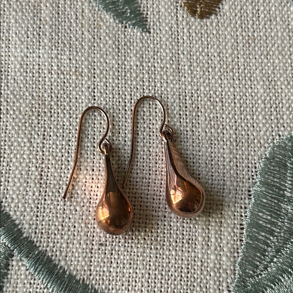 Elegant Rose Gold Teardrop Earrings
